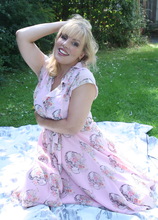 Hot Blonde British mom playing on a picnic