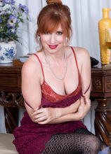 Elite Mature Porn Pics 34 year old housewife Amber Dawn is happy to let you see the secrets beneath her clothes. The fair skinned redhead is all natural from her perfect handful boobs all the way down to her landing strip fuck hole. She's also always horny, as you'll see as her - Anilos xxx sex photos