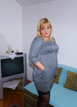 Mature Layla lets us take a peek in her very naughty personal life
