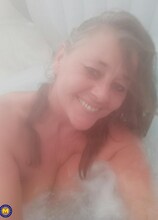 Elite Mature Porn Pics This older lady loves to play with her wet pussy - Mature.nl xxx sex photos