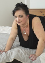Elite Mature Porn Pics Huge breasted mature BBW playing alone - Mature.nl xxx sex photos