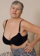 Elite Mature Porn Pics British big breasted mature lady getting naughty - Mature.nl xxx sex photos