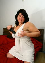 Elite Mature Porn Pics Chubby housewife enjoying her huge dildo - Mature.nl xxx sex photos