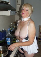 Elite Mature Porn Pics Naughty housewife gets frisky in the kitchen - Mature.nl xxx sex photos