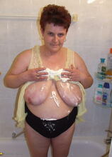 Elite Mature Porn Pics Big mature slut getting nasty in the shower - Mature.nl xxx sex photos