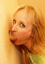 Elite Mature Porn Pics This horny blonde mature slut loves a cock coming through a hole - Mature.nl xxx sex photos