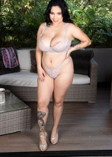 Elite Mature Porn Pics Kim Velez: Tits & Wine - Scoreland xxx sex photos
